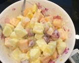 Hình bước làm 2 của món Trái cây trộn yogurt