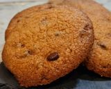 A picture of step 6 of Lotus Cream and Chocolate Chip Cookies.