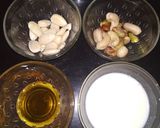 A picture of step 1 of Mowz bil-Laban (Banana Smoothie).