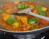 A picture of step 4 of Aloo Paneer With Capsicum Curry/ Paneer Aloo Aur Shimla Mirch Ki Tariwali Sabzi.