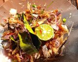 Foto langkah ke 3 dari resep Tongkol Suwir Sambal Matah.