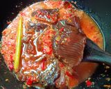 Foto langkah ke 4 dari resep Mangut Ikan Pari Asap.