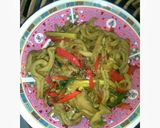 Foto langkah ke 5 dari resep Tumis Usus Ayam Pedas.