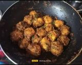 A picture of step 8 of Lasaniya Bhungla Batata.