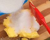 A picture of step 3 of Jam filled cookies.