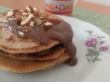 Pancakes integrales con mantequilla de maní, sin huevo