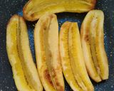 Foto langkah ke 2 dari resep Pisang Berendam Coklat Keju.