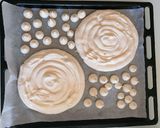 Foto del passaggio 4 della ricetta Meringata ai Frutti rossi