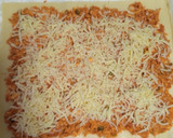 Foto del paso 7 de la receta: Empanada de pollo y huevo con queso, rica rica