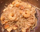 รูปขั้นตอนการทำที่ 2 ของ ผัดไทยไข่ห่อ