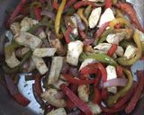 Foto del paso 3 de la receta: Fideitos con queso, pollo y verduras