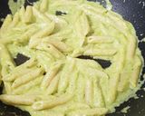 Foto del passaggio 3 della ricetta Penne con zucchine e robiola