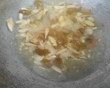 A picture of step 5 of Suji keser halwa.