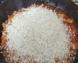 Foto del paso 1 de la receta: Pimiento relleno de arroz a la cazuela