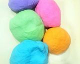 Foto del paso 2 de la receta: Tortas fritas coloridas