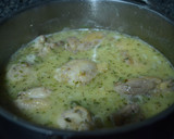 Foto del paso 3 de la receta: Pollo guisado en salsa