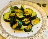 A picture of step 3 of Zucchini with garlic and dill as a side dish.
