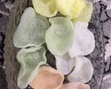 A picture of step 2 of Prawn crackers.