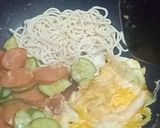 รูปขั้นตอนการทำที่ 3 ของ สปาเกตตี,ไส้กรอกเยอรมัน,ซูกินี่,รสปาปริก้า - คีโต