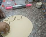 A picture of step 3 of Fluffy donuts.