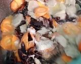 Foto langkah ke 3 dari resep Sapo Tofu Jamur Sayuran.