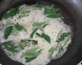A picture of step 2 of Prawn masala.