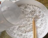Hình bước làm 2 của món Chè trôi nước 7 sắc cầu vồng màu tự nhiên