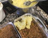 Foto del paso 4 de la receta: Pastel de papa con el relleno de las empanadas