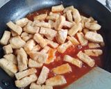 Foto langkah ke 3 dari resep Tahu Tumis Asam Manis.