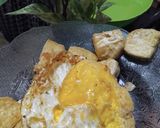 Foto langkah ke 2 dari resep Telur Kecap Sat Set.