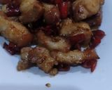 รูปขั้นตอนการทำที่ 3 ของ หมูคั่วพริก