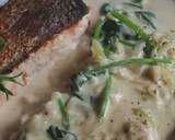 Foto langkah ke 5 dari resep Salmon in creamy spinach sauce.