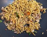 Foto langkah ke 5 dari resep Mie Goreng Nyemek Cakalang.