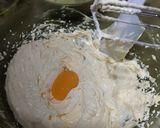 Foto langkah ke 5 dari resep Marble Cake / Marmer Cake.