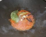 Foto langkah ke 4 dari resep Ayam Masak Merah Khas Malaysia.
