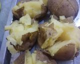 Foto langkah ke 2 dari resep Baked Potato Broccoli.