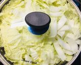 Hình bước làm 2 của món Canh cà chua cải thảo