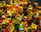 मसाला पुरी (Masala Puri recipe in marathi) रेसिपी स्टेप 1 फोटो 
