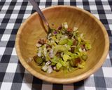 Foto del paso 3 de la receta Salmón a la plancha con papas arrugadas y ensalada