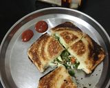 વેજ ચીઝ ટોસ્ટ સેન્ડવીચ (Veg Cheese Toast Sandwich Recipe In Gujarati) રેસીપી સ્ટેપ6ફોટો