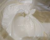 Foto langkah ke 4 dari resep Bolu Tiramisu Kukus.