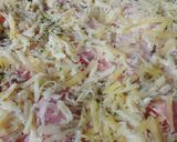 Foto del paso 3 de la receta: Pizza,bacon,ceba i salmon con Alcaparras