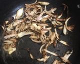 A picture of step 2 of Vegetable Linguine Pasta.