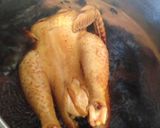 Hình bước làm 4 của món HongKong Soy Sauce Chicken        (Gà nấu tương kiểu HongKong)