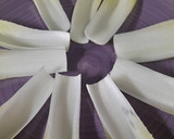 Foto del paso 1 de la receta: Endivias con uvas y nueces