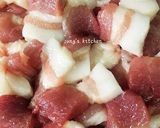 Hình bước làm 2 của món Tôm Rang Thịt Ba Chỉ 🦐 🐷