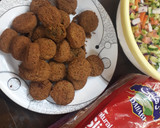 صورة لخطوة 1 من وصفة أسرع سندويشات توست بالفلافل 🍞🍟😍