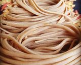 Foto del passaggio 2 della ricetta Pasta fresca con farina di castagne
