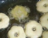 A picture of step 3 of Donuts.