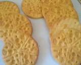 सेन्डविच चीज़ी पिज़्ज़ा बिस्कुट बाइट (Sandwich Cheesy Pizza Biscuit Bite Recipe in Hindi) रेसिपी चरण 4 फोटो